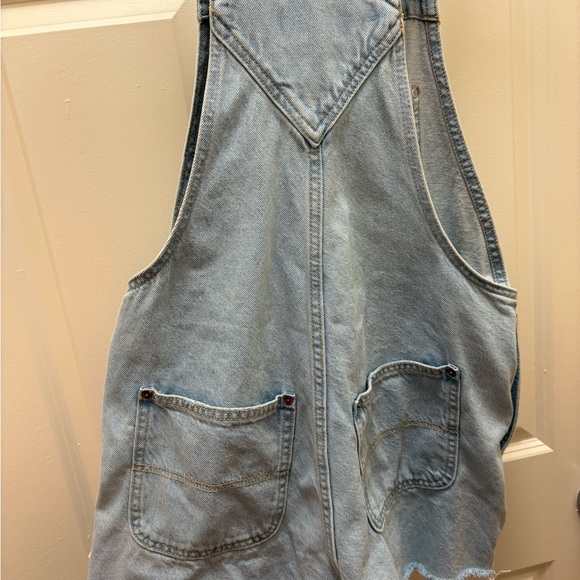Overall - Picture 4 of 5
